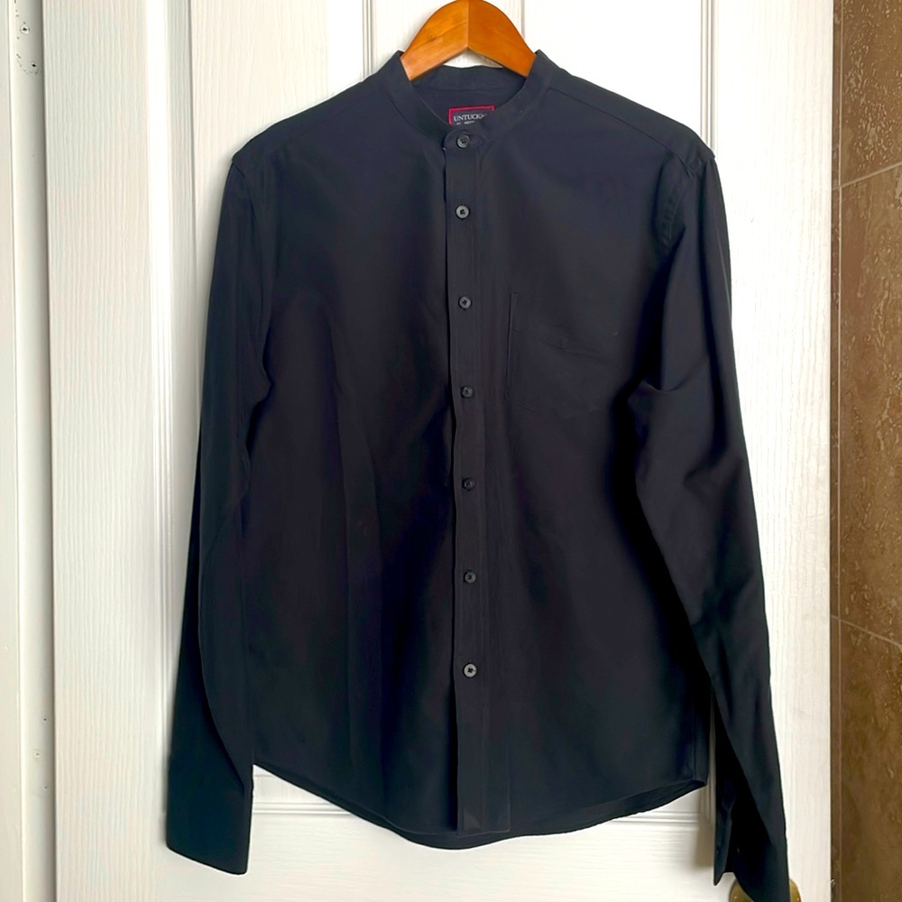 Untuckit Black Banded collard shirt